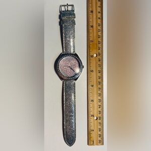 VINTAGE GUESS Heart Silver Shiny Watch